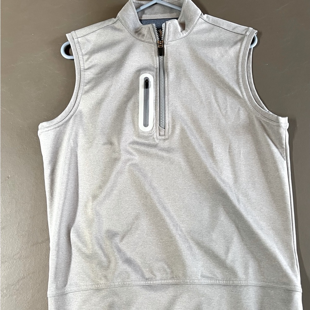 johnnie-O men’s gray zip up vest, NWOT, size S